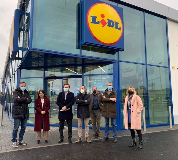 Lidl inaugura una tienda en Siero la más grande de la compañía en