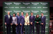 De izq. a dcha.: Mario Ruiz-Tagle, CEO de Iberdrola España; Carmen Ponce, directora de Asuntos Corporativos y Sostenibilidad de HEINEKEN España; Carlos Novillo, consejero de Medio Ambiente de la Comunidad de Madrid; Etienne Strijp, presidente de HEINEKEN